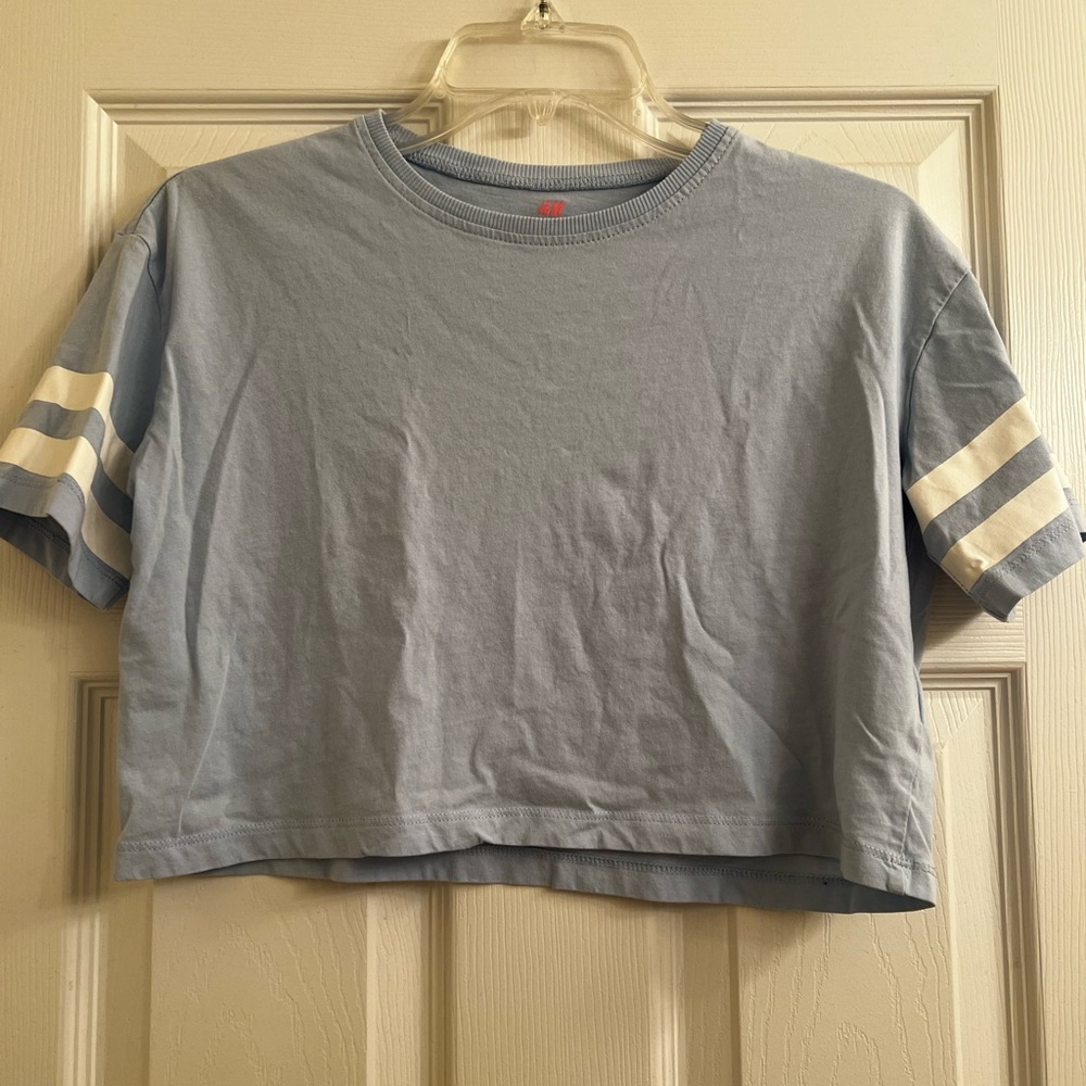 H&M sky blue cropped top